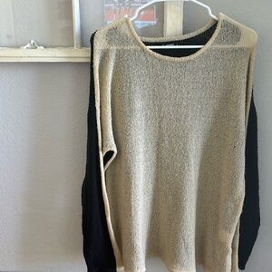 White/cream and black cute sweater 
Olivaceous sweater 
Size: small